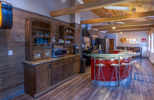 Historic District Casa | The Lodge at Georgetown-sleeps 8 Minutes to Ski Country, USA