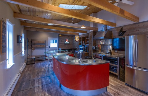 Historic District Casa | The Lodge at Georgetown-sleeps 8 Minutes to Ski Country, USA