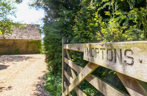Hankerton Casa | The Lodge at Mortons