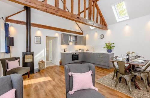 Tangmere Casa | The Lodge At Oldbury Barns