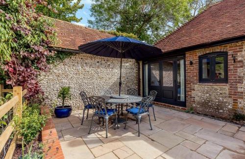 Tangmere Casa | The Lodge At Oldbury Barns