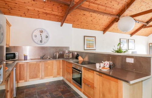 Knockaderry Cross Roads Cabaña | THE LODGE AT RAHEENGRANEY HOUSE in Raheengraney, County Wicklow