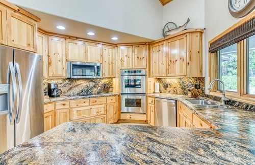Granite Ridge Cabina | The Lodge at Rock Shelf *AC & modern amenities!