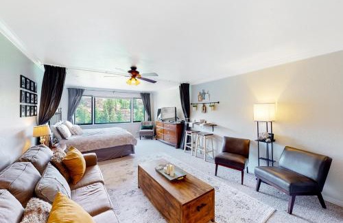 Purgatory Hotel | The Lodge at Tamarron #425