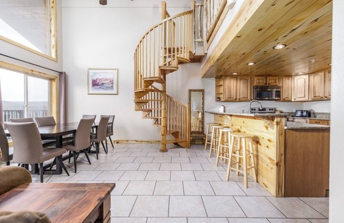 Meadow View Heights Apartamento | The Lodge at Duck Creek: LA SUITE DE EAGLE'S LOOKOUT