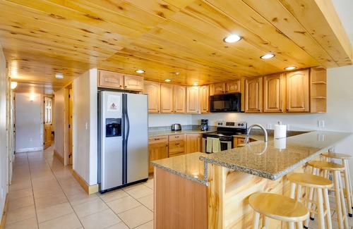 Meadow View Heights Apartamento | The Lodge at Duck Creek: SUITE DE ATERRIZAJE DEL PESCADOR