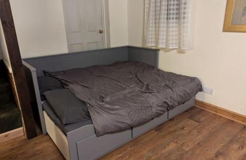 Birchgrove Apartamento | The Lodge - Built in the 1850s