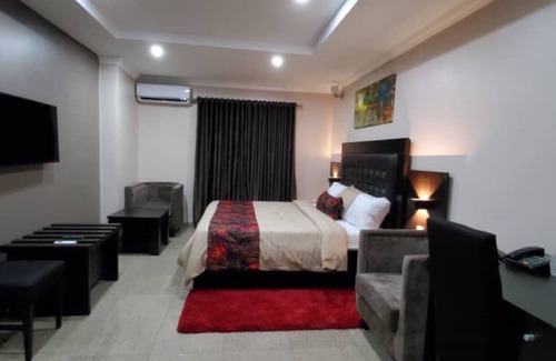 Ikoyi Hotel | The Lodge by Kabachi