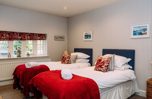 Clitheroe Cabaña | THE LODGE, family friendly in Waddington