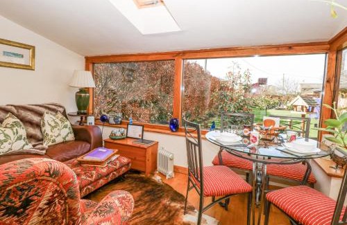 Tunstead Casa | The Lodge
