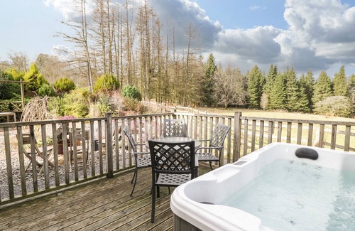 Dol-y-Gaer Cabaña | The Lodge