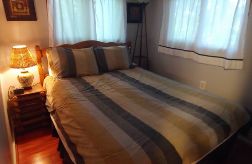 Manistee Cabina | The Lodge in Manistee