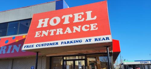 Jasper Place Hotel | The Lodge Inn