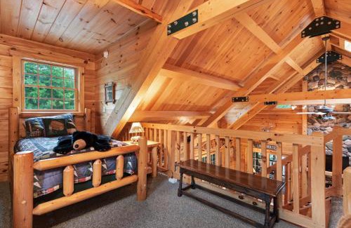 Minocqua Casa | The Lodge on Booth Lake - 2 Bed 2 Bath Vacation home in Minocqua