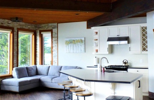 Harrison Hot Springs Cabina | The Lodge on Harrison Lake