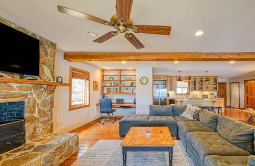 Huddleston Casa | The Lodge on Smith Mountain Lake