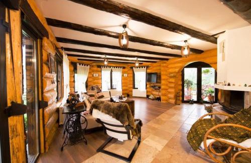Moieciu Villa | The Lodge