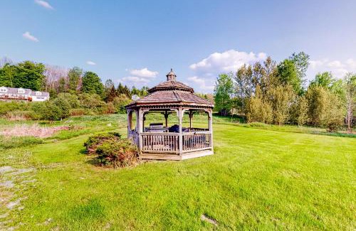 Waterbury Center Hotel | The Lodge - Suite #3