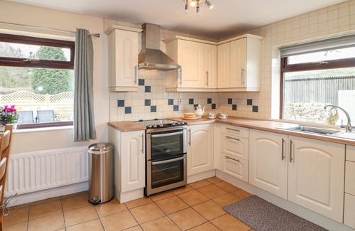 Crich Cabaña | THE LODGE, with open fire in Wirksworth