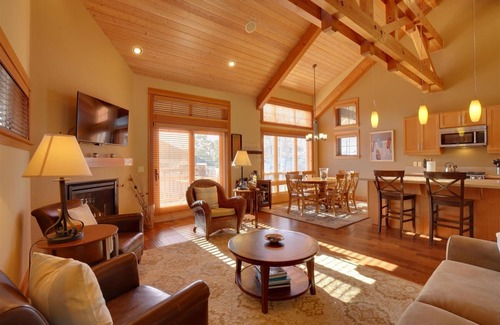 Tolovana Park Casa | The Lodges A-2 - Beachcomber Vacation Homes