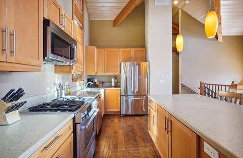 Tolovana Park Casa | The Lodges D2 - Beachcomber Vacation Homes
