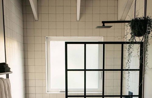 University Park Apartamento | The Loft; An Elevated Apartment in N Portland. Close to University of Portland