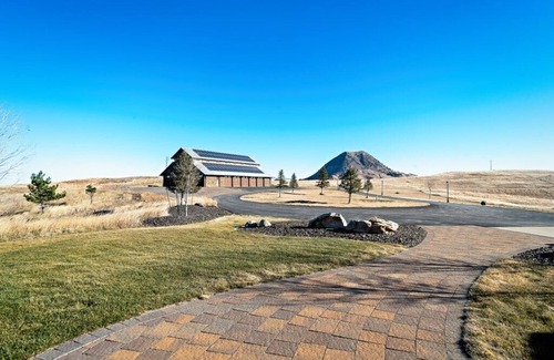 Sturgis Apartamento | The Loft at Raz Hideaway Mountain Ranch - Sleeps 3