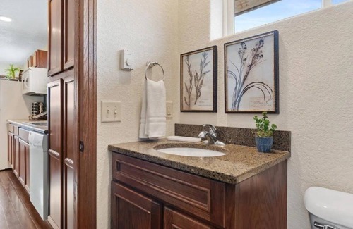 Sturgis Apartamento | THE LOFT AT RAZ HIDEAWAY RANCH by RedAwning
