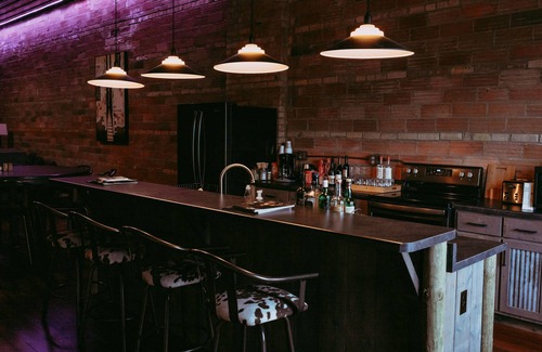 Clark Casa | The Loft de Double P