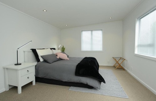 Hastings Casa | The Loft - Hastings Holiday Home With Wifi
