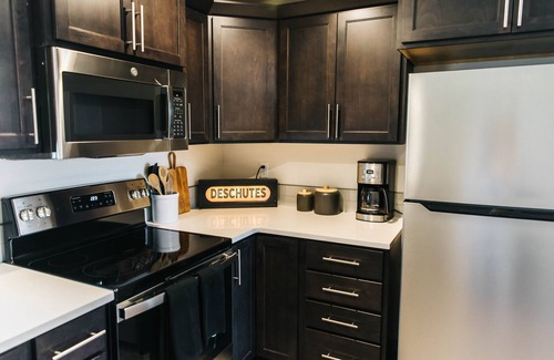 La Pine Casa | The Loft in La Pine - Near lakes, Sunriver & Bend