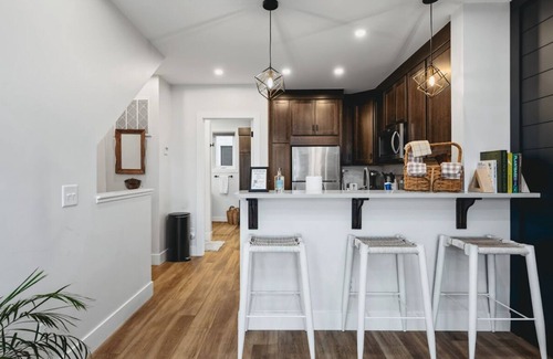 Traverse City Apartamento | The Loft on Gillis | AC | Downtown | Beach | Rooftop |