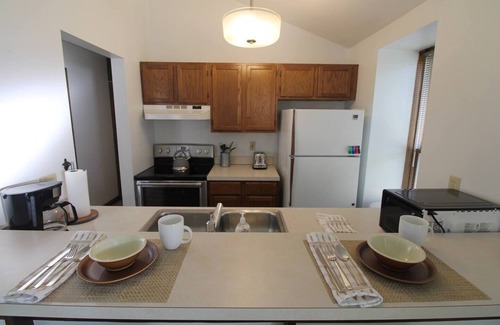 Victorian Village Casa | The Loft on Lundy | Short North Arts District