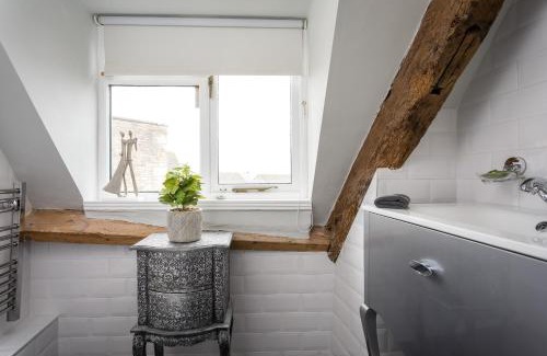 Stow-on-the-Wold Apartamento | The Loft: Unique, romantic, grade II listed, dog friendly