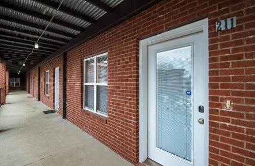 Clarksville Apartamento | The Lofts of Downtown (540 N 2nd St, #211)