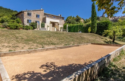 La Roche-Vineuse Casa | Vrbo Property