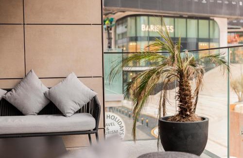 Paceville Hotel | The Londoner Hotel St. Julian's