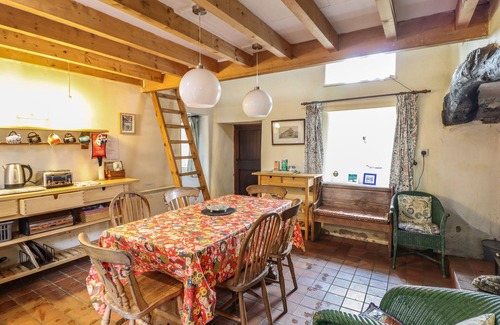 Penmachno Casa | THE LONG HOUSE, pet friendly, character holiday cottage in Penmachno