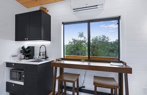 Dripping Springs Cabaña | The Longhorn at Harrod's Hill Country Hideaway