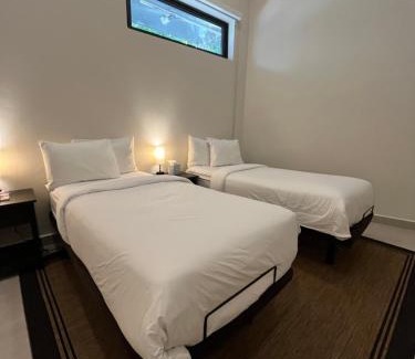 San Mateo Hotel | The Looking Glass Hotel