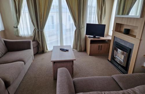 Aberystwyth Casa | The Lookout 3 Bedroom Family Caravan with Sea View Pet Friendly