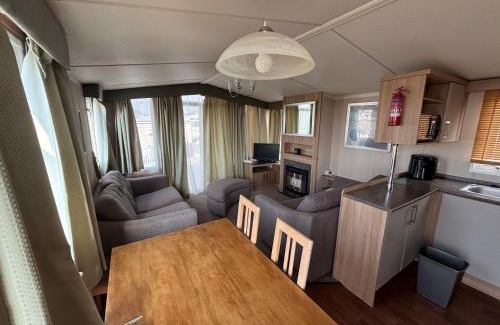 Aberystwyth Casa | The Lookout 3 Bedroom Family Caravan with Sea View Pet Friendly
