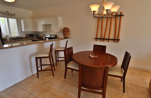 Alice Town Condominio | The Lookout -First floor Oceanview Condo Located in Resorts World