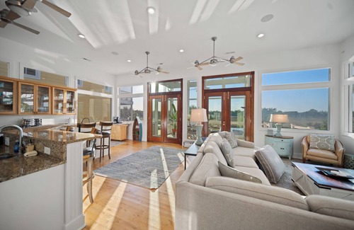 Charleston Casa | The Lookout- hot tub, heated pool, with marsh view