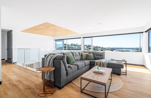 Mira Mar Casa | The Lookout Albany - Middleton Beach
