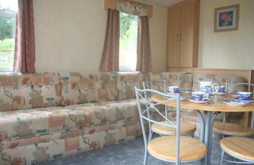 Mawr Casa | The Lookout - Park Home, Farm Park Stay