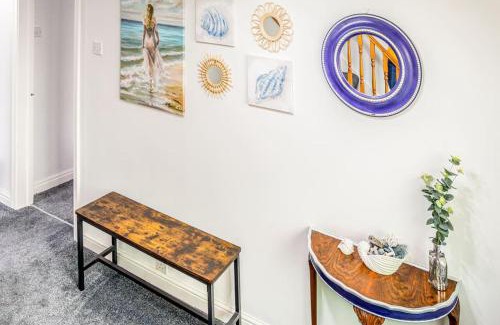 Thornton-Cleveleys Casa | The Lookout, Seaside Getaway
