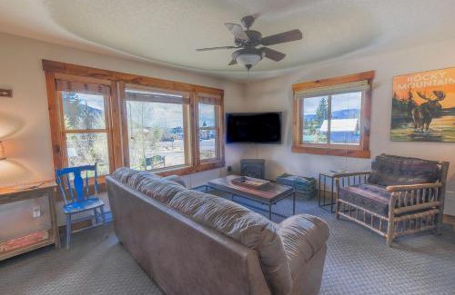 Grand Lake Casa | The Loose Moose Lodge #1 At Downtown Grand Lake