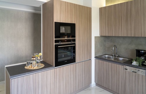 Athens Apartamento | The Lop Athens Holiday Luxury Suites