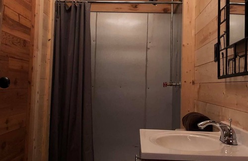 Morrilton Cabina | "La cabaña perdida" en la montaña Petit Jean